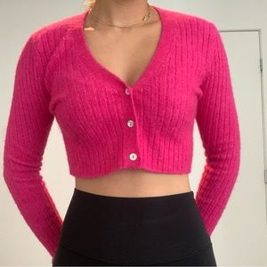 FUSCHIA CROPPED SWEATER 💗